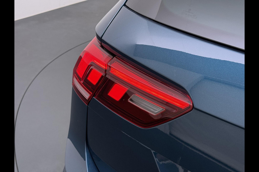 Volkswagen Tiguan 1.4 TSI eHybrid PHEV VAN: 30.900,- VOOR: 28.877,- UW WKVOORDEEL: 2.023,- | ELEK. ACHTERKLEP| STOEL MASSAGE| STOEL + STUURVERWARMING| PARKEERSENS. VOOR EN ACHTER| RIJKLAARPRIJS INCL. 12 MND BOVAG GARANTIE