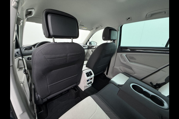 Volkswagen Tiguan 1.4 TSI eHybrid PHEV VAN: 30.900,- VOOR: 28.877,- UW WKVOORDEEL: 2.023,- | ELEK. ACHTERKLEP| STOEL MASSAGE| STOEL + STUURVERWARMING| PARKEERSENS. VOOR EN ACHTER| RIJKLAARPRIJS INCL. 12 MND BOVAG GARANTIE