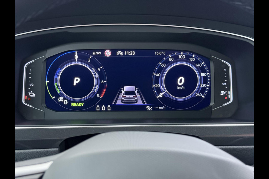 Volkswagen Tiguan 1.4 TSI eHybrid PHEV VAN: 30.900,- VOOR: 28.877,- UW WKVOORDEEL: 2.023,- | ELEK. ACHTERKLEP| STOEL MASSAGE| STOEL + STUURVERWARMING| PARKEERSENS. VOOR EN ACHTER| RIJKLAARPRIJS INCL. 12 MND BOVAG GARANTIE