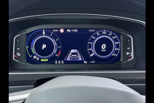 Volkswagen Tiguan 1.4 TSI eHybrid PHEV VAN: 30.900,- VOOR: 28.877,- UW WKVOORDEEL: 2.023,- | ELEK. ACHTERKLEP| STOEL MASSAGE| STOEL + STUURVERWARMING| PARKEERSENS. VOOR EN ACHTER| RIJKLAARPRIJS INCL. 12 MND BOVAG GARANTIE
