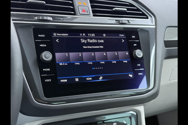 Volkswagen Tiguan 1.4 TSI eHybrid PHEV VAN: 30.900,- VOOR: 28.877,- UW WKVOORDEEL: 2.023,- | ELEK. ACHTERKLEP| STOEL MASSAGE| STOEL + STUURVERWARMING| PARKEERSENS. VOOR EN ACHTER| RIJKLAARPRIJS INCL. 12 MND BOVAG GARANTIE