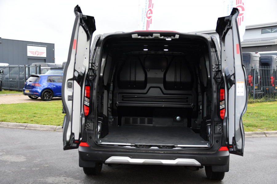 Ford Transit Custom 320 2.0 TDCI L1H1 Trail AWD 4x4 Camera, Cruise, Carplay, B&O, 170pk, LED, Stuurverwarming, Leder, Stoelverwarming, Automaat, Sensoren, Uniek!