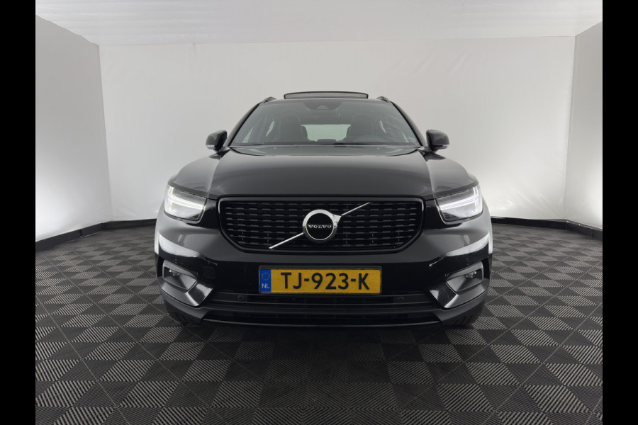 Volvo XC40 1.5 T3 R-Design *PANO | LEATHER-MICROFIBRE | FULL-LED | HARMAN/KARDON | HEATED-SPORTSEATS | DIGI-COCKPIT | NAVI-FULLMAP | ECC | PDC | CRUISE | TOWBAR | 18''ALU*