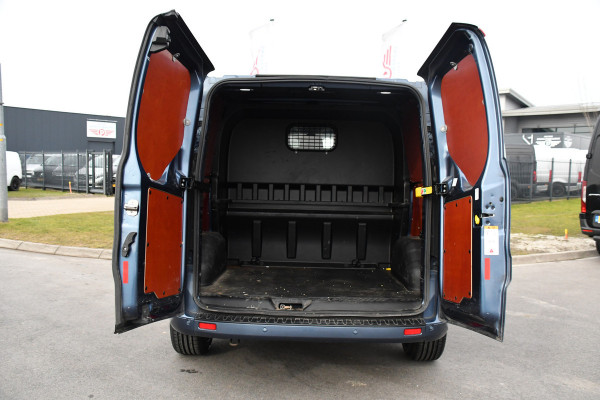 Ford Transit Custom 320 2.0 TDCI L1H1 Sport DC Camera, Cruise, Carplay, 170pk, 2 x Schuifdeur, Automaat, LED, Leder, Stoelverwarming, Uniek!