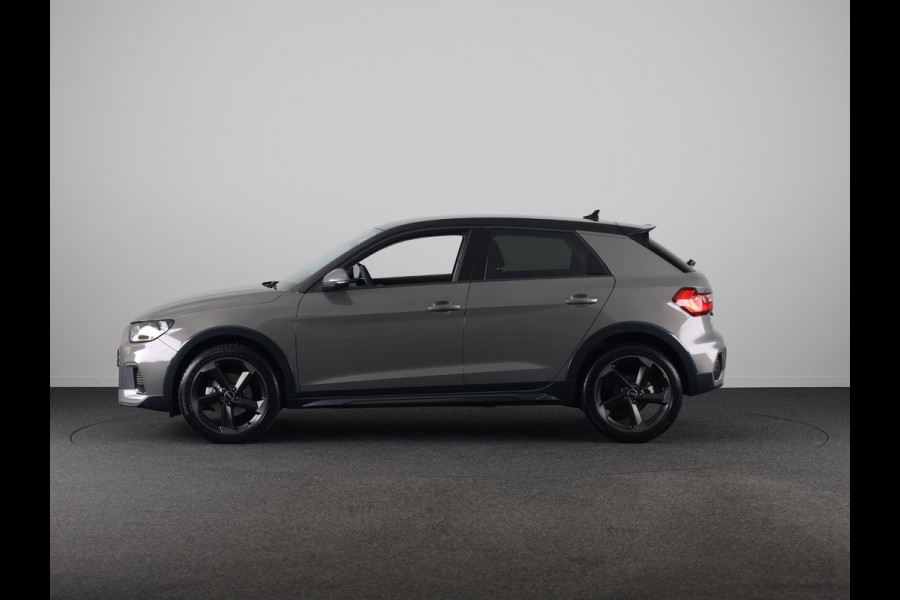 Audi A1 allstreet 30 TFSI Advanced edition 116pk | Lederen bekleding | Sonos | Stoelverwarming | Apple Carplay/-Andriod auto | 18 inch Lichtmetalen velgen | Verlengde garantie