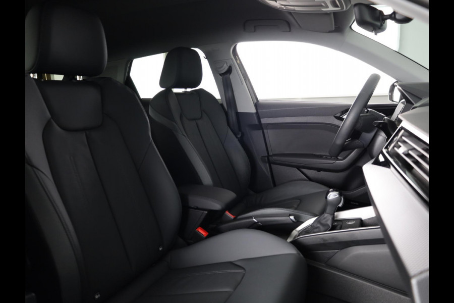 Audi A1 allstreet 30 TFSI Advanced edition 116pk | Lederen bekleding | Sonos | Stoelverwarming | Apple Carplay/-Andriod auto | 18 inch Lichtmetalen velgen | Verlengde garantie