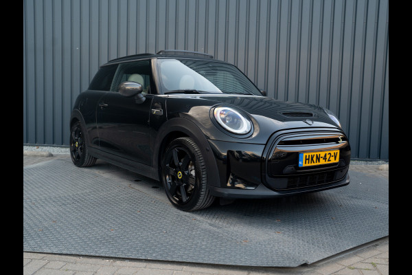 MINI Electric MINI Yours 33 kWh | Leder | Pano | Head Up | Harman/Kardon | Keyless | Camera | Prijs Rijklaar!!