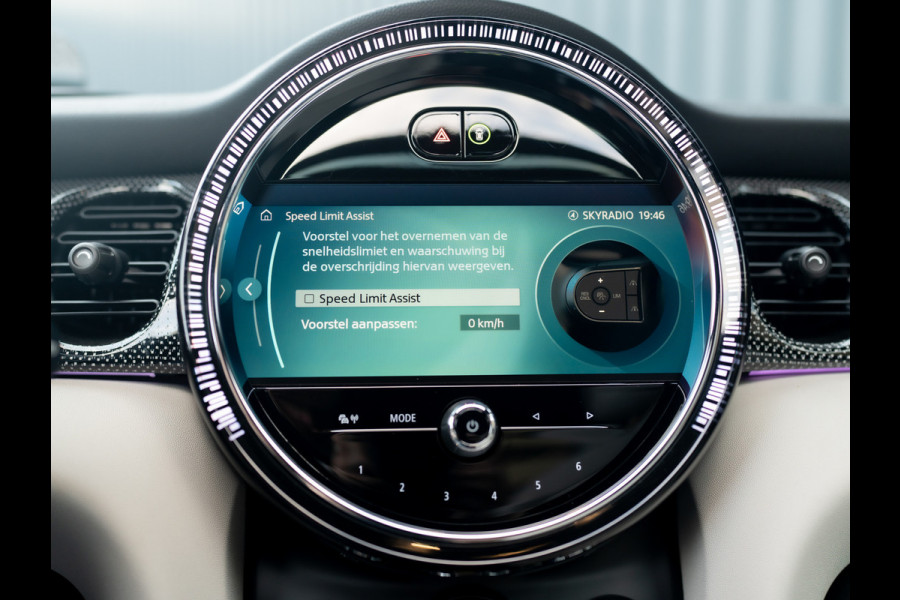 MINI Electric MINI Yours 33 kWh | Leder | Pano | Head Up | Harman/Kardon | Keyless | Camera | Prijs Rijklaar!!