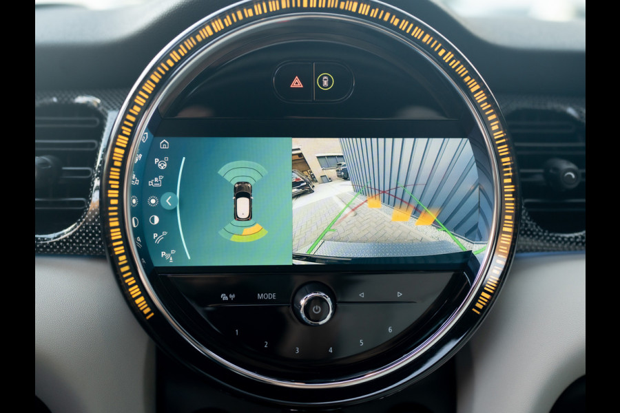 MINI Electric MINI Yours 33 kWh | Leder | Pano | Head Up | Harman/Kardon | Keyless | Camera | Prijs Rijklaar!!