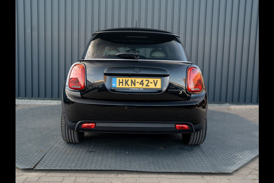 MINI Electric MINI Yours 33 kWh | Leder | Pano | Head Up | Harman/Kardon | Keyless | Camera | Prijs Rijklaar!!