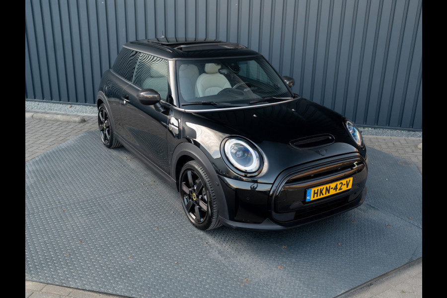 MINI Electric MINI Yours 33 kWh | Leder | Pano | Head Up | Harman/Kardon | Keyless | Camera | Prijs Rijklaar!!