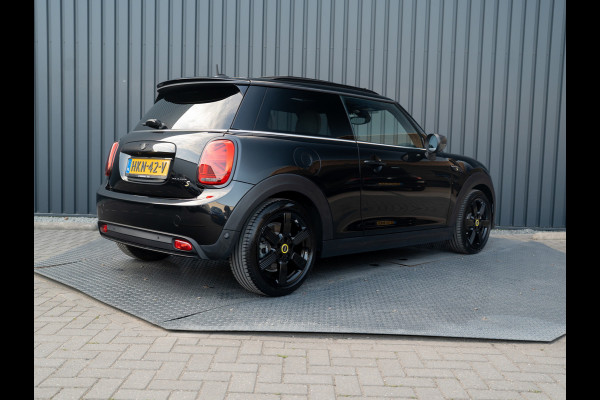 MINI Electric MINI Yours 33 kWh | Leder | Pano | Head Up | Harman/Kardon | Keyless | Camera | Prijs Rijklaar!!