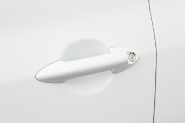Kia Venga 1.6 CVVT Edition - Airco- Cruise Control - Navigatie- Achteruitrijcamera - Trekhaak- 12 maanden Bovag Garantie