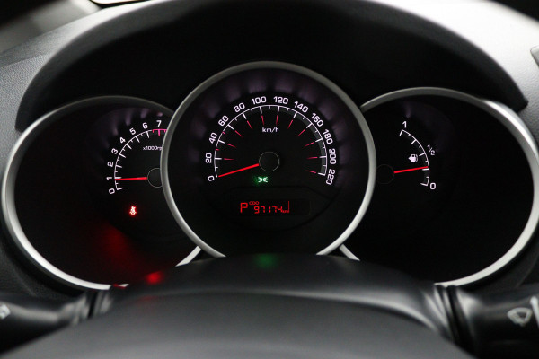 Kia Venga 1.6 CVVT Edition - Airco- Cruise Control - Navigatie- Achteruitrijcamera - Trekhaak- 12 maanden Bovag Garantie