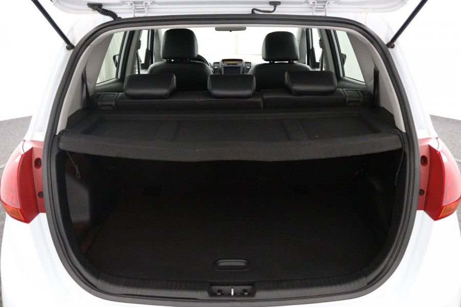 Kia Venga 1.6 CVVT Edition - Airco- Cruise Control - Navigatie- Achteruitrijcamera - Trekhaak- 12 maanden Bovag Garantie