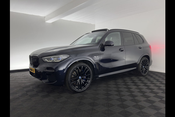 BMW X5 xDrive45e M-Sportpack High Executive (Plug-In) {SoH-91%} (INCL-BTW) *PANO | LEATHER | LASER-LED | HARMAN/KARDON | MEMORY-PACK | TOPVIEW | ADAPTIVE-CRUISE | BLINDSPOT | DIGI-COCKPIT | PRIVACY-GLASS | SHIFTPADDLES | HEAD-UP | TOWBAR | 22''A