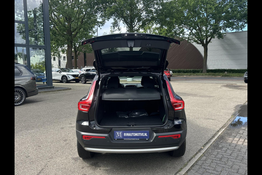 Volvo XC40 1.5 T4 Plug-in hybrid Core Bright VAN: 34.900,- VOOR: 32.877,- UW WKVOORDEEL: 2.023,- | BOMVOL! | STOEL + STUURVERWARMING |ELEK. TREKHAAK | KEYLESS | DODEHOEK | ADAP. CRUISE | CAMERA | ELEK. ACHTERKLEP | DRAADLOZE TEL LADER | RIJKLAAR! MET 12 MND BOVAG GARANTIE | DEALER ONDERHOUDEN