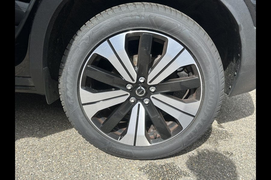 Volvo XC40 1.5 T4 Plug-in hybrid Core Bright VAN: 34.900,- VOOR: 32.877,- UW WKVOORDEEL: 2.023,- | BOMVOL! | STOEL + STUURVERWARMING |ELEK. TREKHAAK | KEYLESS | DODEHOEK | ADAP. CRUISE | CAMERA | ELEK. ACHTERKLEP | DRAADLOZE TEL LADER | RIJKLAAR! MET 12 MND BOVAG GARANTIE | DEALER ONDERHOUDEN