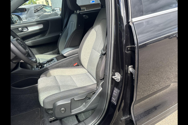 Volvo XC40 1.5 T4 Plug-in hybrid Core Bright VAN: 34.900,- VOOR: 32.877,- UW WKVOORDEEL: 2.023,- | BOMVOL! | STOEL + STUURVERWARMING |ELEK. TREKHAAK | KEYLESS | DODEHOEK | ADAP. CRUISE | CAMERA | ELEK. ACHTERKLEP | DRAADLOZE TEL LADER | RIJKLAAR! MET 12 MND BOVAG GARANTIE | DEALER ONDERHOUDEN