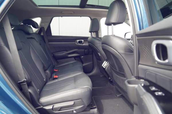 Kia Sorento 1.6 T-GDI Hybrid 2WD DynamicPlusLine 7p. / Incl. BTW / Pano / 125dkm NAP / Bose Audio / Stoelverw.