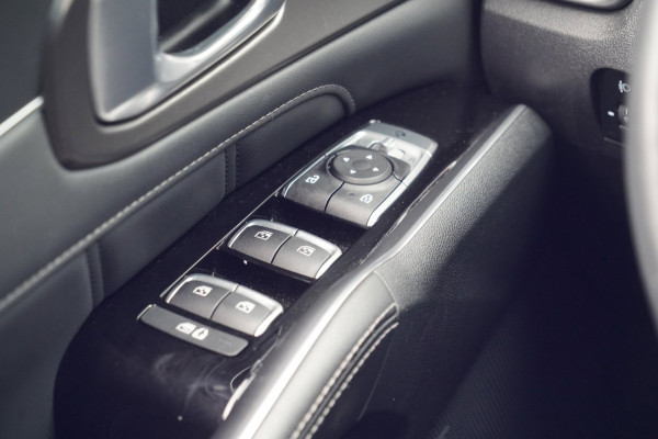 Kia Sorento 1.6 T-GDI Hybrid 2WD DynamicPlusLine 7p. / Incl. BTW / Pano / 125dkm NAP / Bose Audio / Stoelverw.