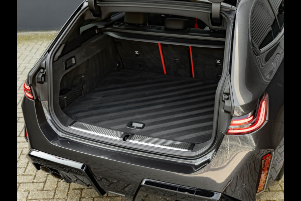 BMW 5 Serie Touring M5 - Pano - Bowers & Wilkins - Trekhaak - M-Driver's Pack
