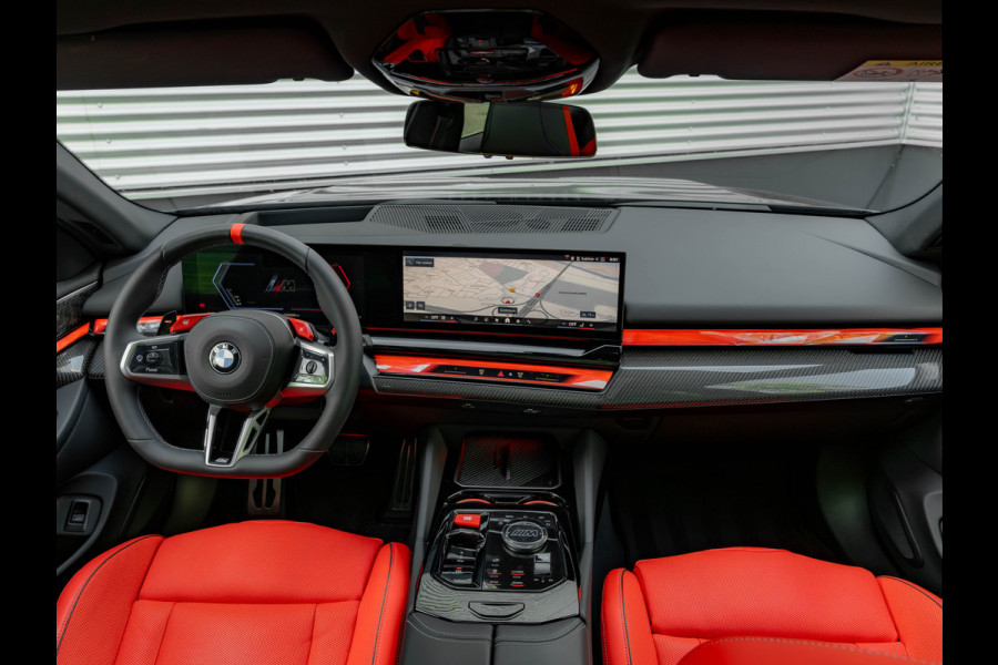 BMW 5 Serie Touring M5 - Pano - Bowers & Wilkins - Trekhaak - M-Driver's Pack