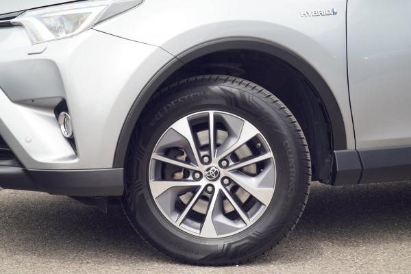 Toyota RAV4 2.5 Hybrid Dynamic / Trekhaak / Camera / Stoelverwarming / Bearlock / Climate