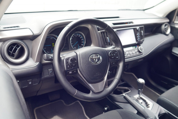 Toyota RAV4 2.5 Hybrid Dynamic / Trekhaak / Camera / Stoelverwarming / Bearlock / Climate