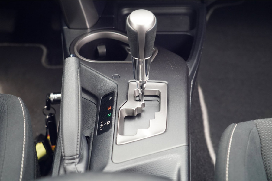 Toyota RAV4 2.5 Hybrid Dynamic / Trekhaak / Camera / Stoelverwarming / Bearlock / Climate