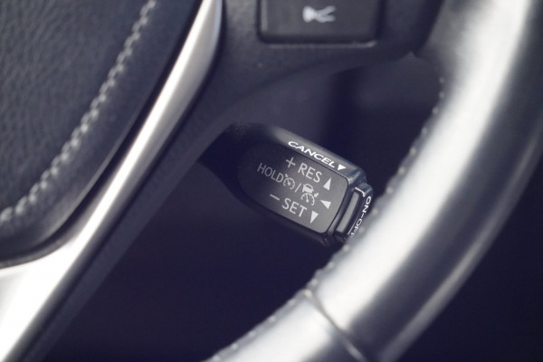 Toyota RAV4 2.5 Hybrid Dynamic / Trekhaak / Camera / Stoelverwarming / Bearlock / Climate