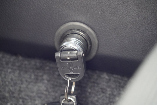 Toyota RAV4 2.5 Hybrid Dynamic / Trekhaak / Camera / Stoelverwarming / Bearlock / Climate