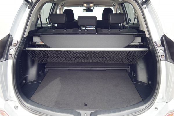 Toyota RAV4 2.5 Hybrid Dynamic / Trekhaak / Camera / Stoelverwarming / Bearlock / Climate