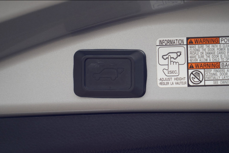 Toyota RAV4 2.5 Hybrid Dynamic / Trekhaak / Camera / Stoelverwarming / Bearlock / Climate