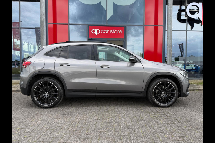 Mercedes-Benz GLA 250 e Business Line AMG/Panorama/Memory Full spec
