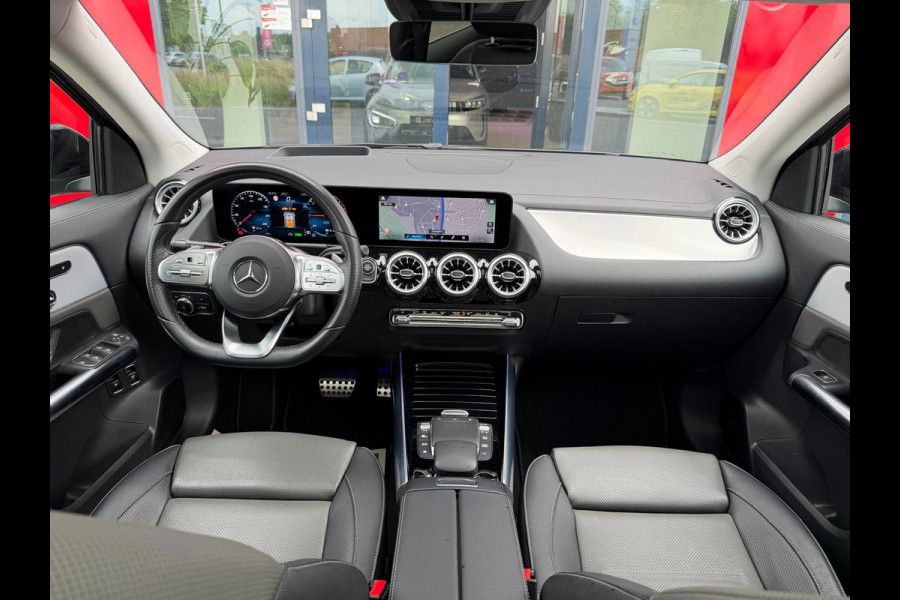 Mercedes-Benz GLA 250 e Business Line AMG/Panorama/Memory Full spec