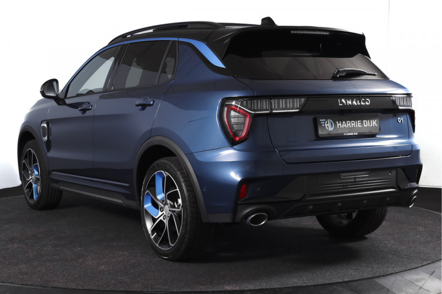 Lynk & Co 01 1.5 PHEV 261PK MY24 | Donkere hemel | 7.4 kWh Boordlader | Stoel-+Stuurverw. |  360 Camera | S/K-panodak | Adapt. Cruise | Memory | Elek. klep | LM 20" | 1538