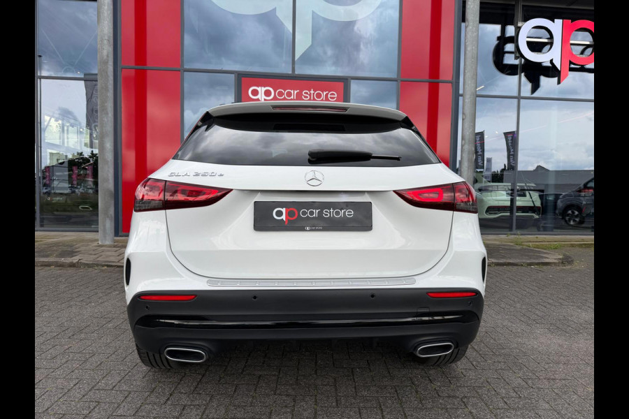 Mercedes-Benz GLA 250 e Hybride AMG Night Pakket Panorama Ambient Light