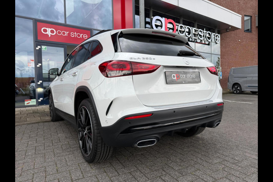 Mercedes-Benz GLA 250 e Hybride AMG Night Pakket Panorama Ambient Light