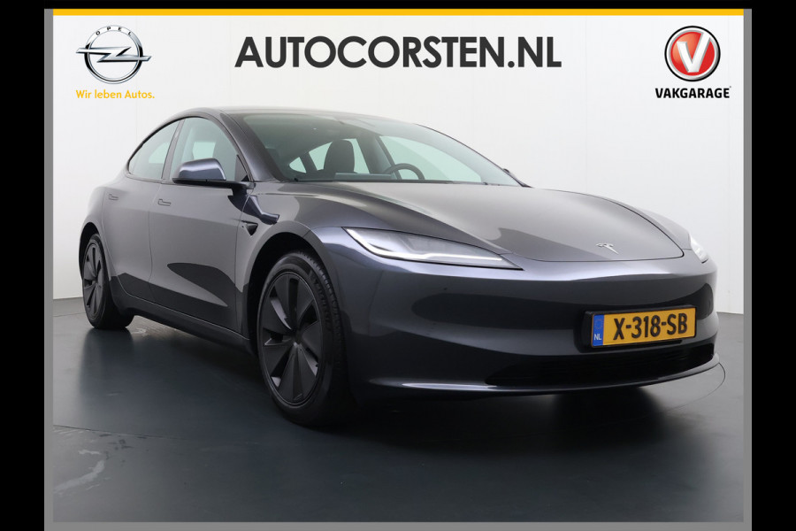 Tesla Model 3 RWD Highland NIEUW MODEL LFP SOH 94% Warmtepomp Entertainment Display Achter FSD 4 Computer AMD Ryzen™ Stoel+Achterbank+Stuurver Lmv Led Elek.Achterklep Draadloos Laden Wifi Dodehoek detector Keyless Fabrieksgarantie tot 17-1-2028/80.000km! Garantie op Accu en Motor tot 17-1-2032/160.000km