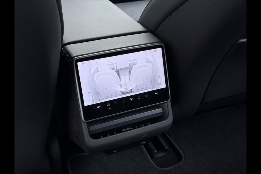 Tesla Model 3 RWD Highland NIEUW MODEL LFP SOH 94% Warmtepomp Entertainment Display Achter FSD 4 Computer AMD Ryzen™ Stoel+Achterbank+Stuurver Lmv Led Elek.Achterklep Draadloos Laden Wifi Dodehoek detector Keyless Fabrieksgarantie tot 17-1-2028/80.000km! Garantie op Accu en Motor tot 17-1-2032/160.000km