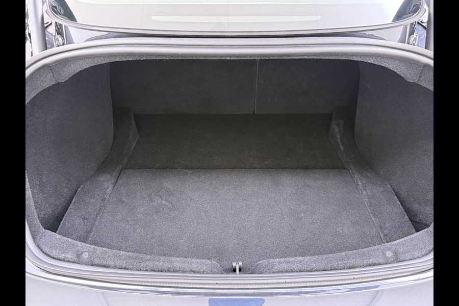 Tesla Model 3 RWD Highland NIEUW MODEL LFP SOH 94% Warmtepomp Entertainment Display Achter FSD 4 Computer AMD Ryzen™ Stoel+Achterbank+Stuurver Lmv Led Elek.Achterklep Draadloos Laden Wifi Dodehoek detector Keyless Fabrieksgarantie tot 17-1-2028/80.000km! Garantie op Accu en Motor tot 17-1-2032/160.000km