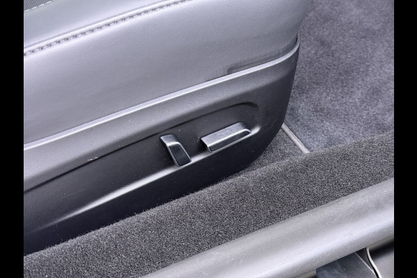 Tesla Model 3 RWD Highland NIEUW MODEL LFP SOH 94% Warmtepomp Entertainment Display Achter FSD 4 Computer AMD Ryzen™ Stoel+Achterbank+Stuurver Lmv Led Elek.Achterklep Draadloos Laden Wifi Dodehoek detector Keyless Fabrieksgarantie tot 17-1-2028/80.000km! Garantie op Accu en Motor tot 17-1-2032/160.000km