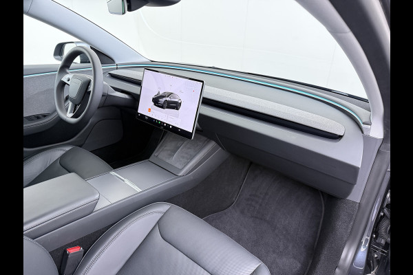 Tesla Model 3 RWD Highland NIEUW MODEL LFP SOH 94% Warmtepomp Entertainment Display Achter FSD 4 Computer AMD Ryzen™ Stoel+Achterbank+Stuurver Lmv Led Elek.Achterklep Draadloos Laden Wifi Dodehoek detector Keyless Fabrieksgarantie tot 17-1-2028/80.000km! Garantie op Accu en Motor tot 17-1-2032/160.000km