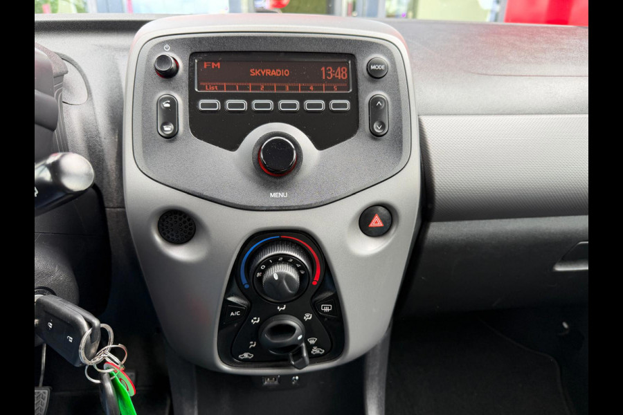 Peugeot 108 1.0 e-VTi Active | LED | Airco | Elektrische ramen | APK | NAP |