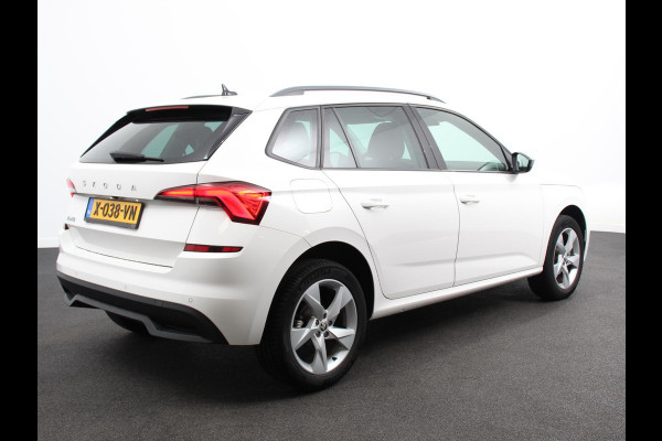 Škoda Kamiq 1.0 TSI Sport Business Climate control Cruise control Achteruitrijcamera Parkeersensoren Keyless Navigatie Apple Carplay/ Android auto Lichtmetalen velgen