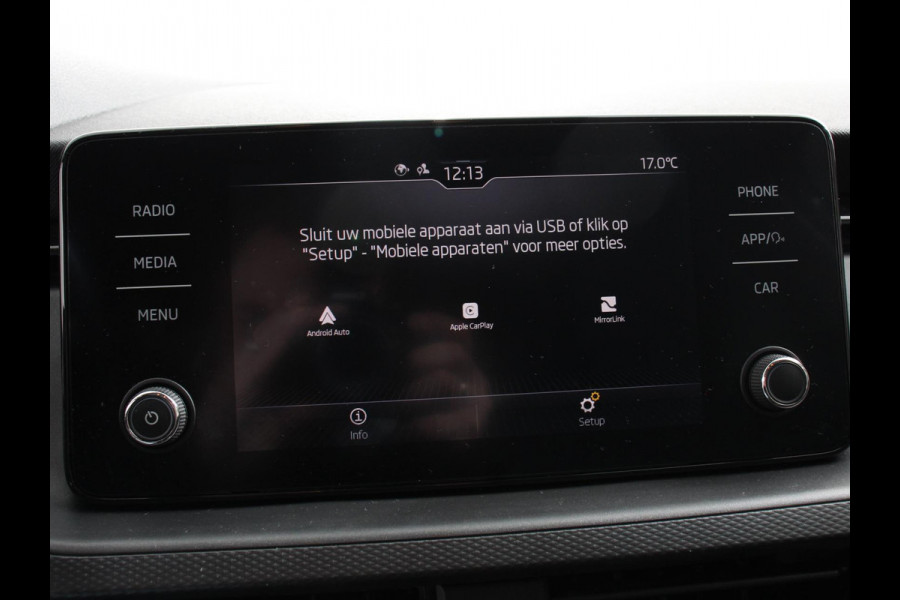 Škoda Kamiq 1.0 TSI Sport Business Climate control Cruise control Achteruitrijcamera Parkeersensoren Keyless Navigatie Apple Carplay/ Android auto Lichtmetalen velgen