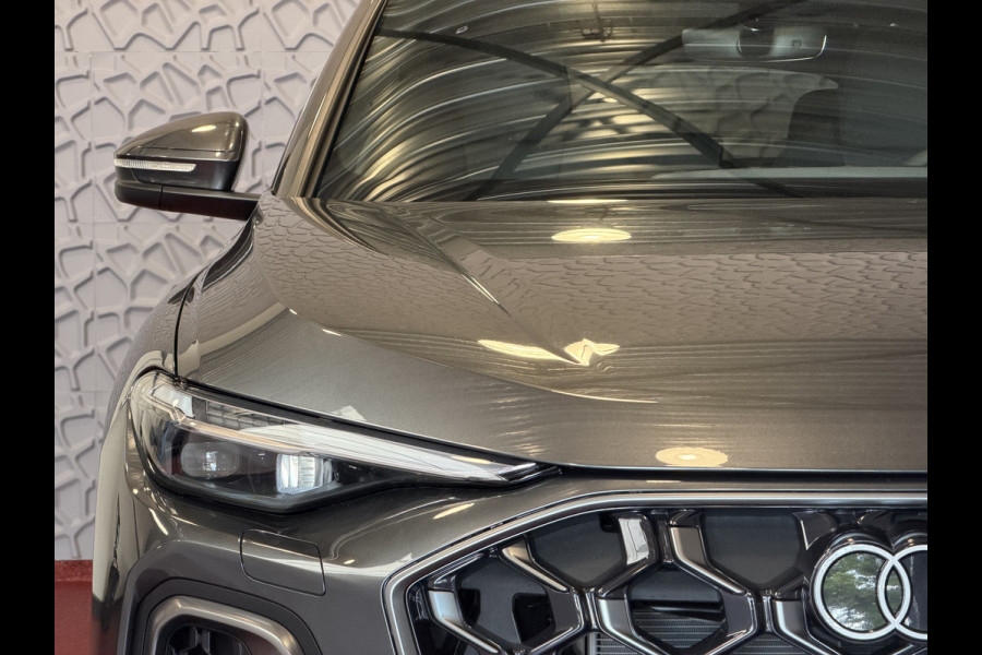 Audi Q5 2.0 TFSI E-HYBRID QUATTRO 300 PK S-EDITION PANO LEER 360CAM PAS.DISPLAY TREKHAAK MATRIXX LED ELEK.STOEL.