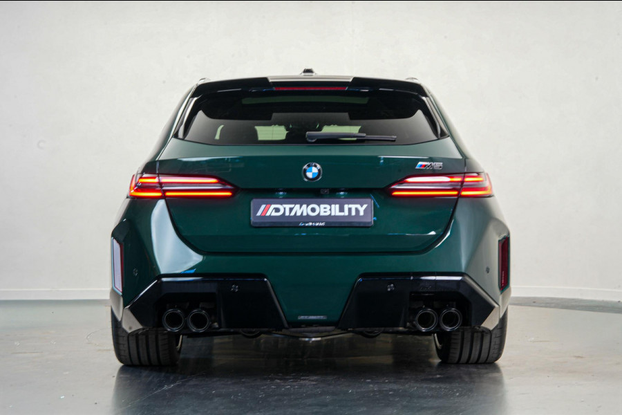 BMW 5 Serie Touring M5 | M-Drivers Pack | Keramisch | Akrapovič | Goodwood Grün Sonderlackierung