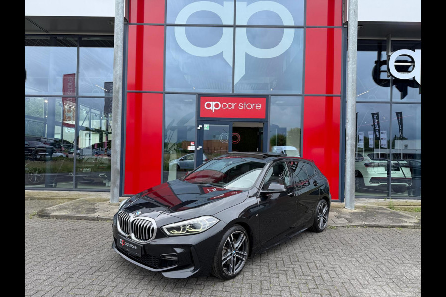 BMW 1-serie 116i Executive Edition M-Pakket Panorama